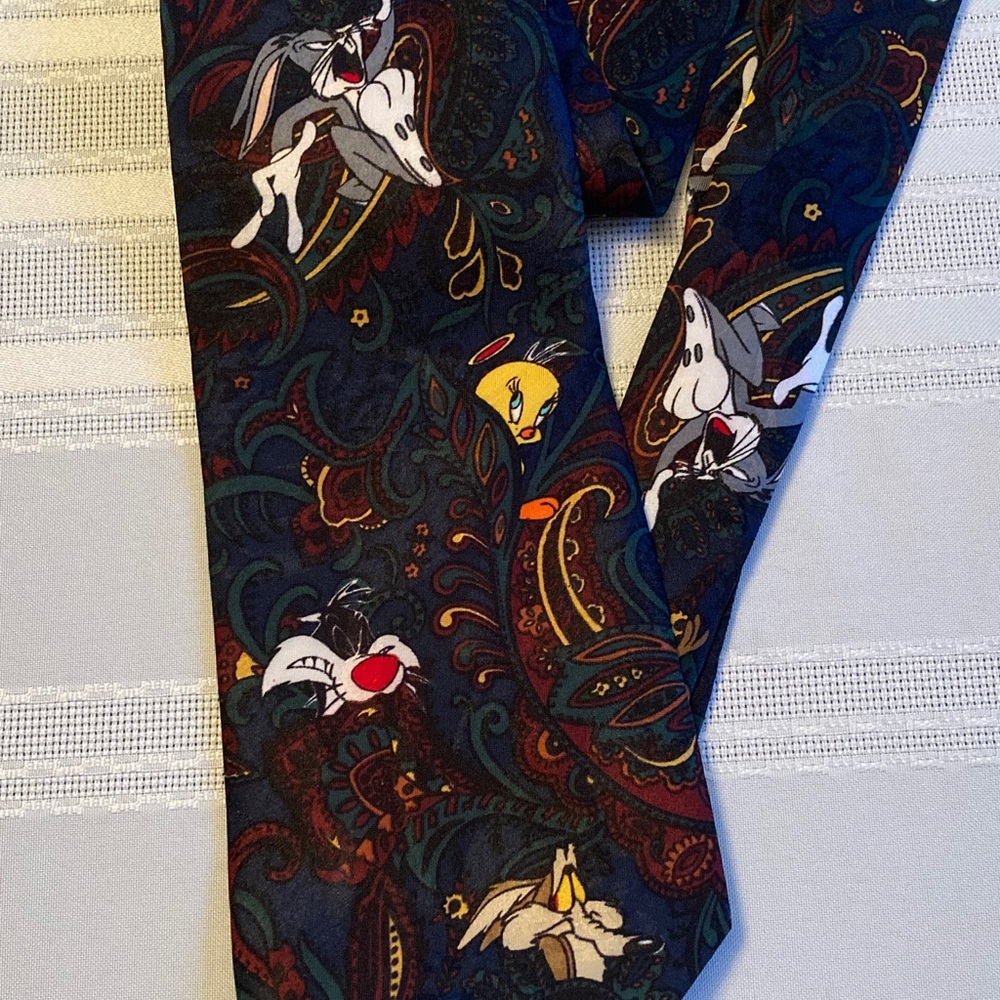 Warner Bros. Bugs Bunny Patterned Tie - Multicolor